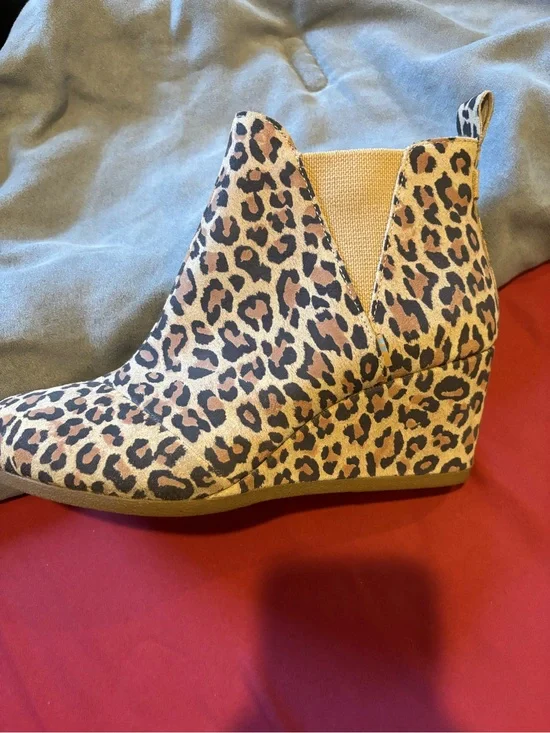 TOM’S Leopard Print Wedge Ankle Bootie