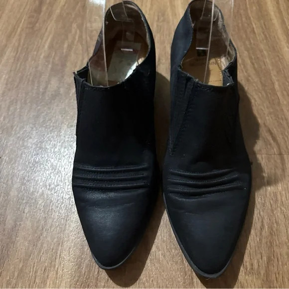 White Mountain Black Carroll Shooties Women's 9.5‎ M Ankle Boots