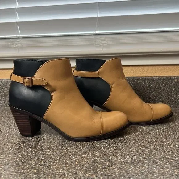 Wolverine 1000 Mile Ankle Bootie Block Heel Tan Black Leather Womens 8.5 Slip On