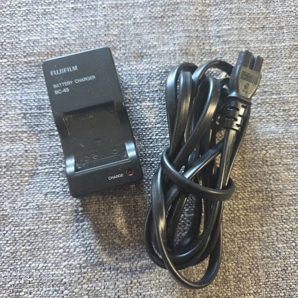 FUJIFILM BC-45 Battery Charger w/ Cord