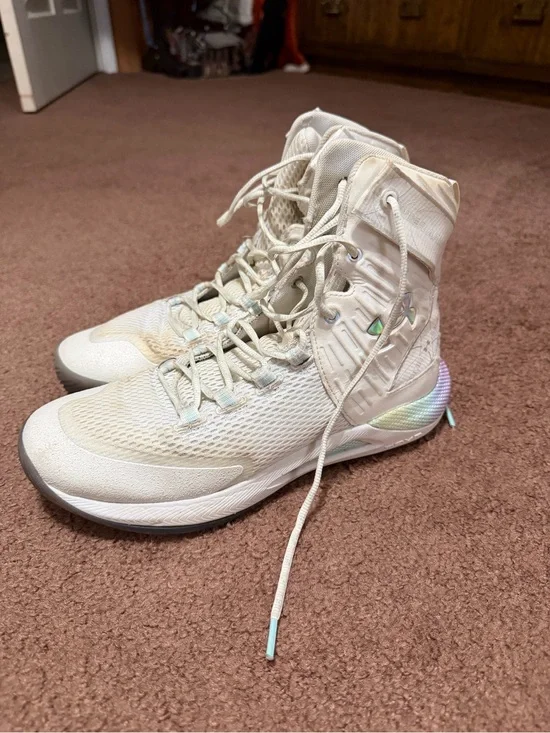 Under Armour Women's high top volleyball shoes