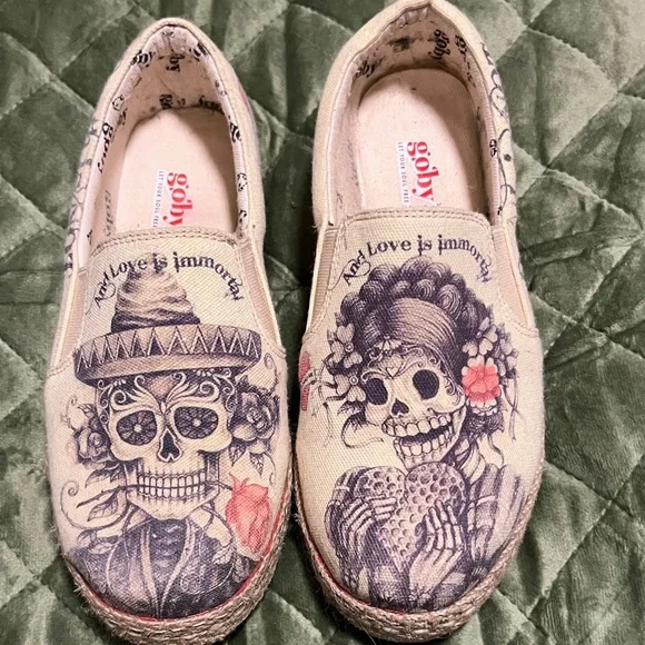 goby Women's Natural Canvas Espadrille Slip-Ons with Day of the Dead Skull Print