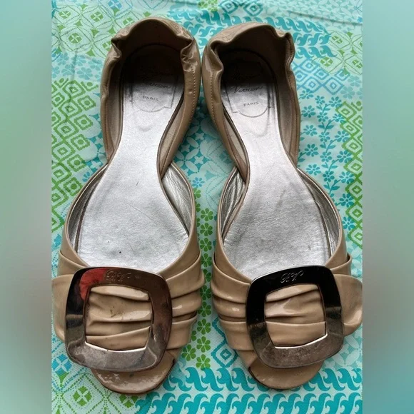 Roger Vivier Beige Flats with Silver Buckle