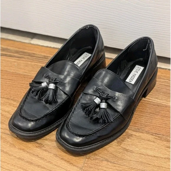 Quiet Luxury Steve Madden Annabeth Leather Tassel Loafers Black 8.5M