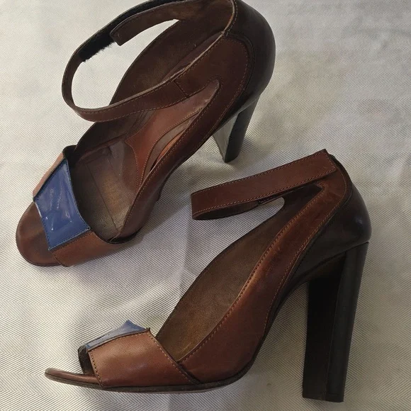 🌸Marni Brown and Blue Women's‎ Heels 9