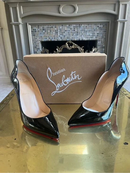 Christian Louboutin Hot Chick 100 Black Patent Leather Stiletto with Red Sole