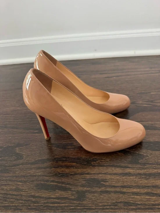 Christian Louboutin Nude Patent Round-Toe Simple Pumps 100