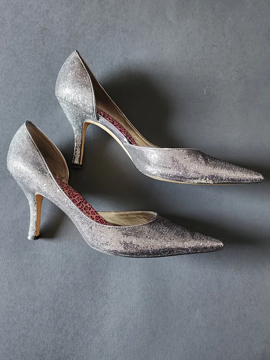 Anne Klein Women's Pointed Toe -Glitter Pumps in Silver