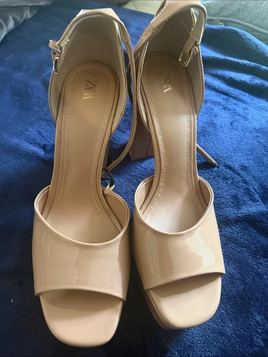 Zara Beige Patent Block Heel Sandals with Ankle Strap