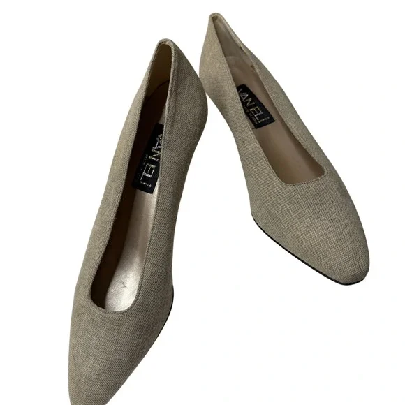 Vaneli Beige Fabric Pointed Toe Kitten‎ Heel Pumps Made in Italy Womens 9 luxury