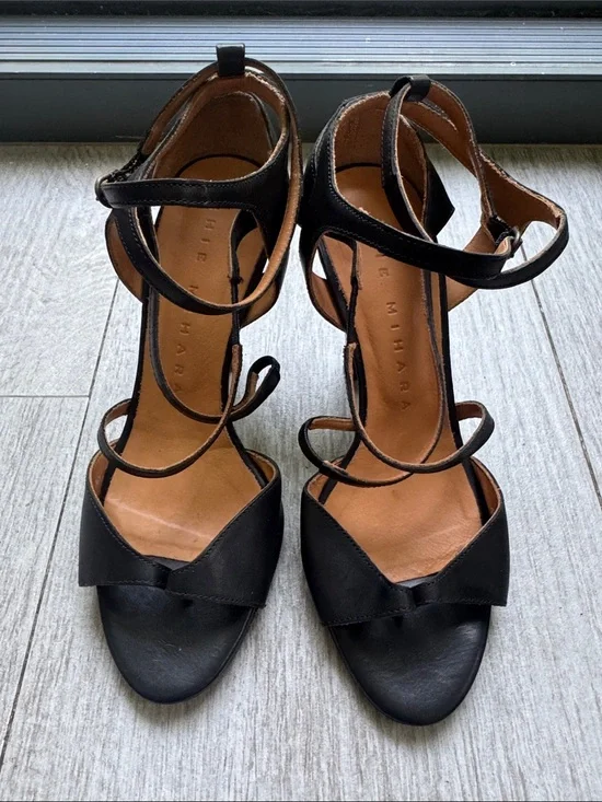 Chie Mihara Black Leather Strappy High Heel Sandals size 6.5
