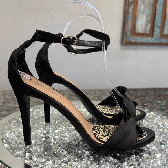 Brash Black Ankle Strap fabric ruffle Heels 8