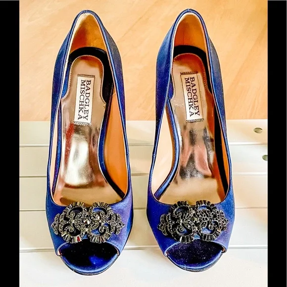 Badgley Mischka Crystal Embellished Pumps