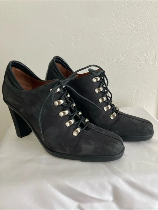 Donald J. Pliner Black Suede Sport Travel Lace-Up Block Heel Oxfords