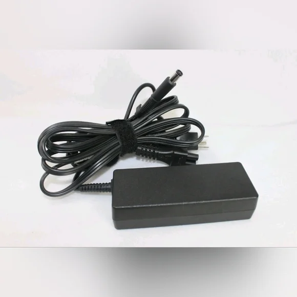 Genuine HP Laptop Adapter 90 Watt, 19 Volts  PPP012 Series