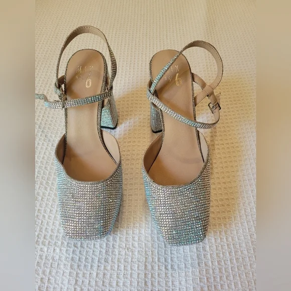 Elegant Glitter Block Heel Sandals