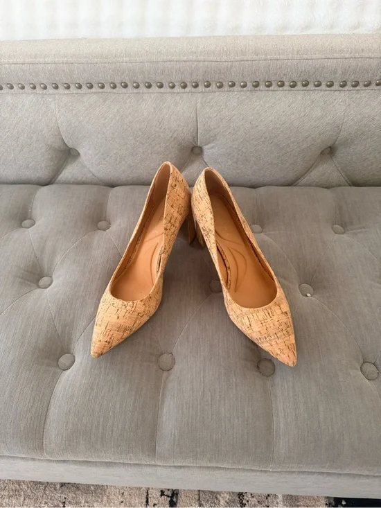Anne Klein Pointed Cork-Textured Pumps in Natural Tan