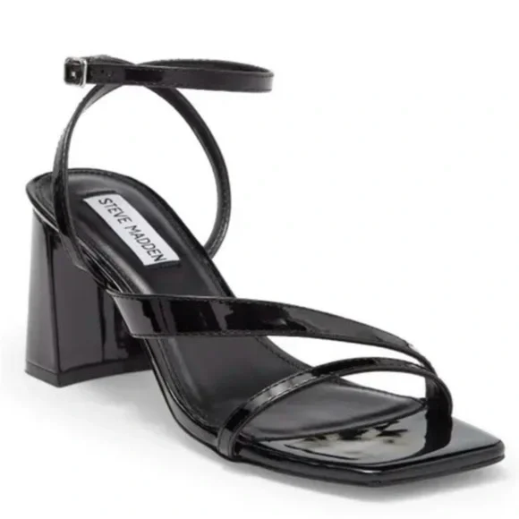 Steve Madden May Glossy Black Block Heel Sandals. 3” Heels. Size 6.5