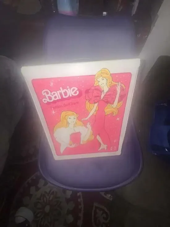 Vintage 1982 Mattel Barbie Fashion Doll Trunk Carrying Case