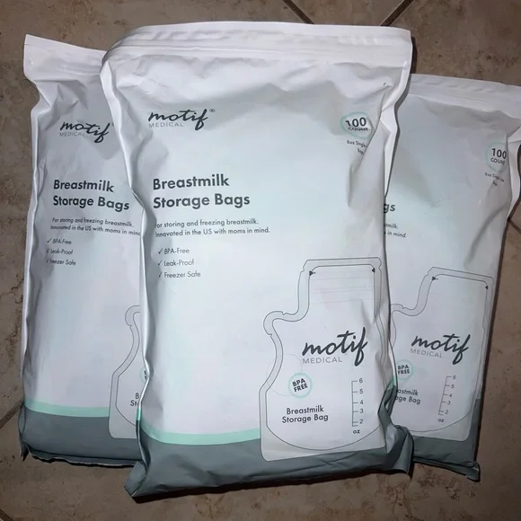 ‼️NWT: Motif Breastmilk Storage Bags (300)