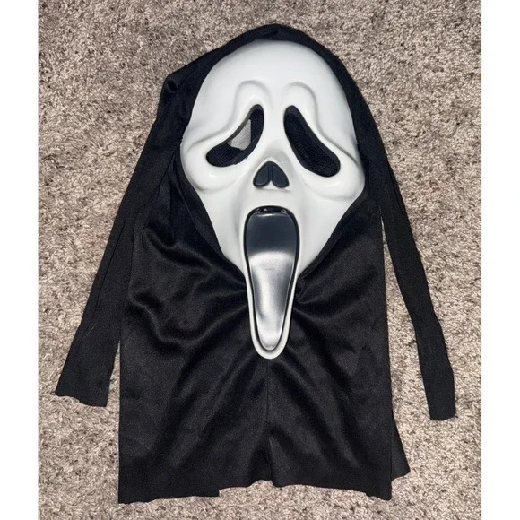 Scream Ghost Mask Apr-Jun 2022 Ghostface Easter Unlimited Fun World 9206 WM‎