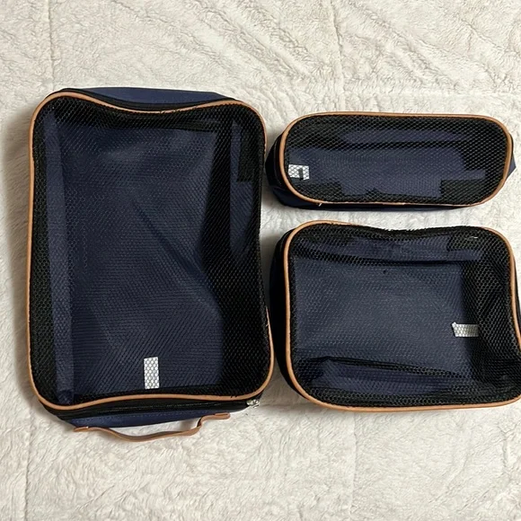 NWOT accessory packing bags
