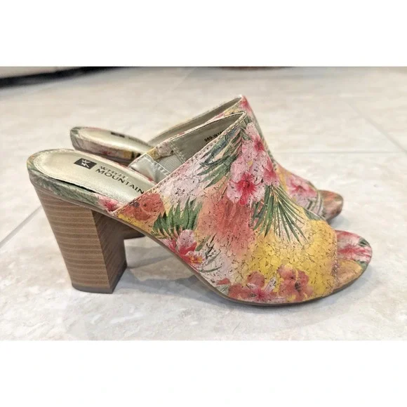 WHITE MOUNTAIN Painted‎ Floral Block Heels Sandals Peep Toe 7.5M Boho Hippie