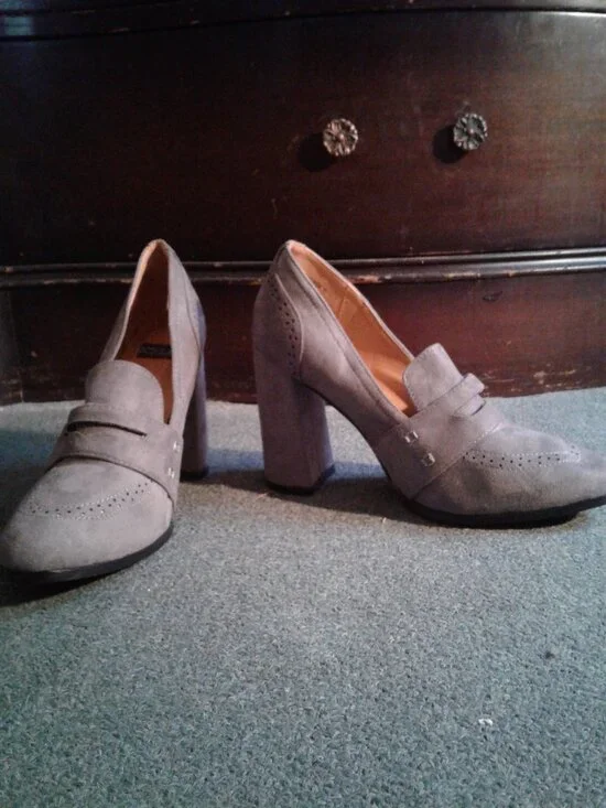 light gray chunk heels