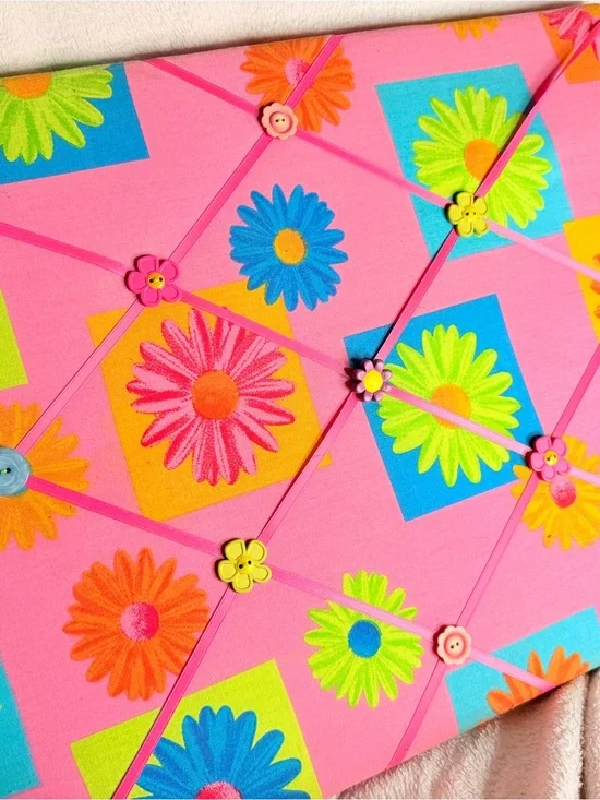 Pink Floral Memory Board with Bright Daisy Print