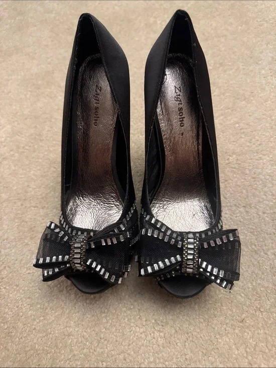 Zigi Soho Black Satin Peep-Toe Pumps with Crystal-Trim Bow