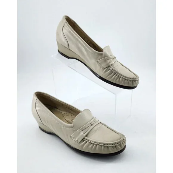 SAS Women's‎ Easier Bone Moc Toe Loafer Slip On Tripad Comfort Shoes Size 9 S