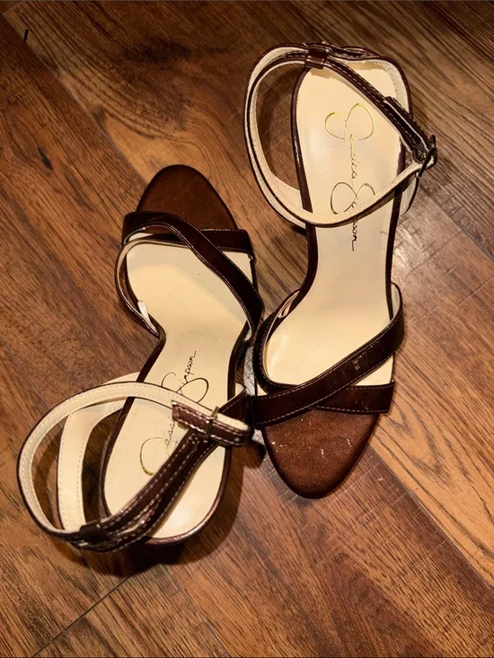 Jessica Simpson Dark Brown Crisscross Ankle Strap Heels ✨FITS SIZE 9✨