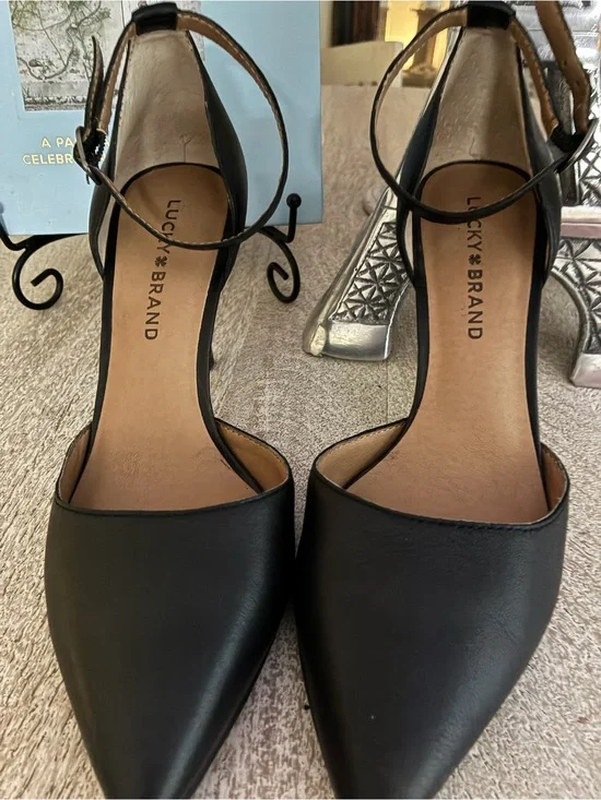 Lucky Brand Black Pointed Toe Ankle Strap Pumps