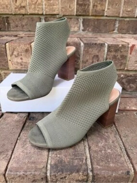 MIA Olive Green Woven Open-Toe Block Heel Booties
