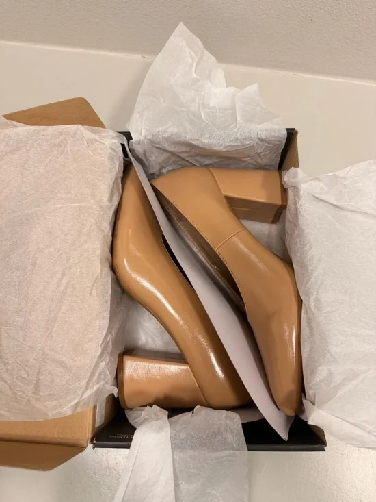 Naturalizer Tan Leather Block Heel Pumps NWOB Comfort Classic Size 8.5