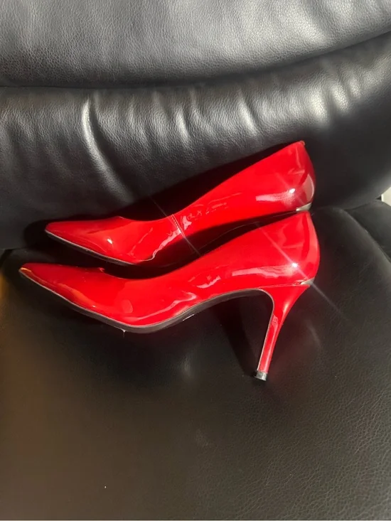 Glossy Red Patent Pointed-Toe High Heels