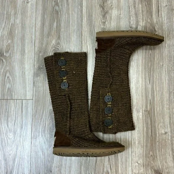 Ugg Brown classic cardy button sweater boots size 6