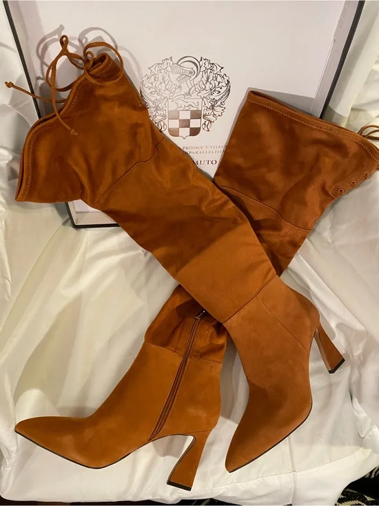 NIB Vince Camuto Tapala over the knee boot brown suede 9 wide calf lace up