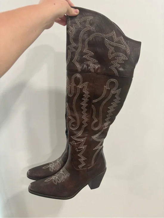 Embroidered Tall‎ Brown Leather Cowboy Boots