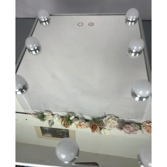 LED Hollywood Vanity Mirror Tabletop Makeup‎ Mirror with 9 Dimmable Bulbs Silver
