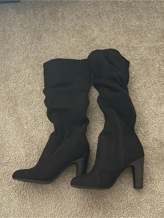Classic Black Mid-Calf Heeled Boots - Women's