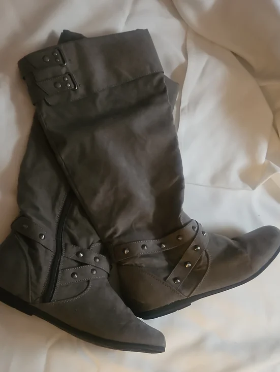 Batari Soft Suede Style  Higg Top Boot