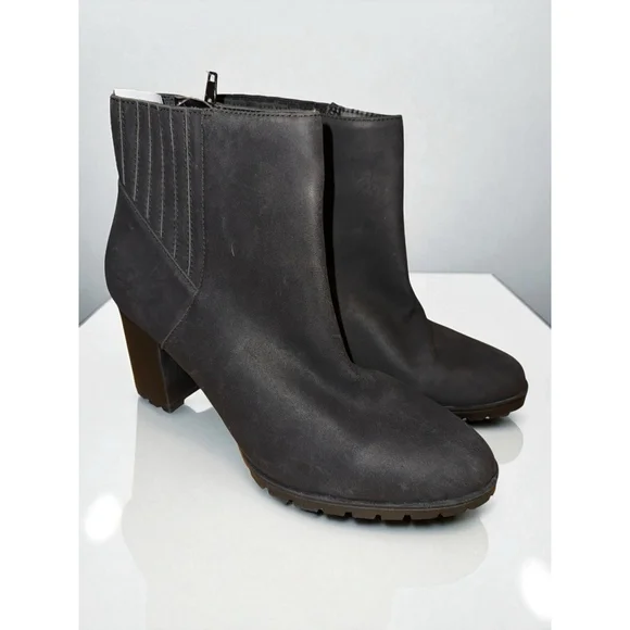 Kelly &‎ Katie Yona Women's Boots Booties Black Faux Suede Size 9.5 NWOB C8