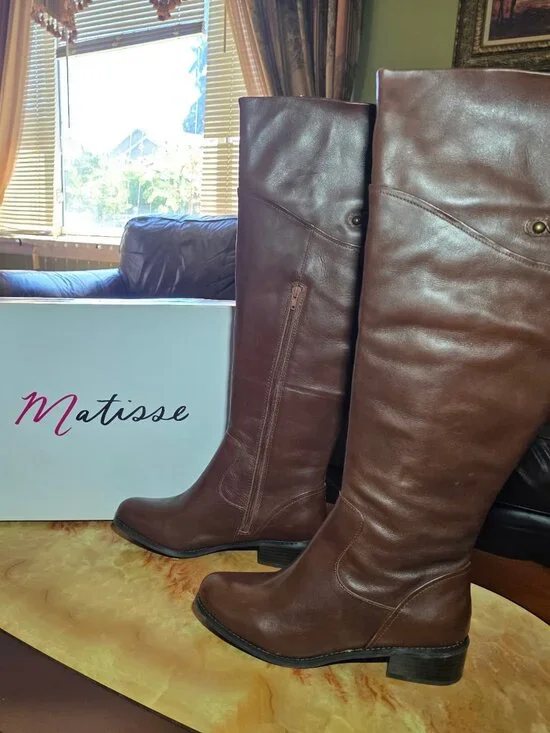 Matisse Sicoya Women's Brown Leather Knee-High Riding Boots Wide Calf 10 w/ box.