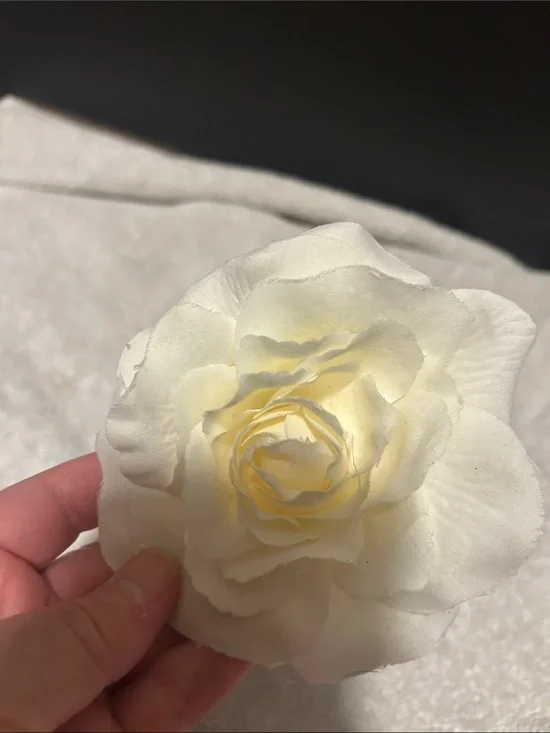Kids White Flower Hair Clip - Elegant Rose Accessory