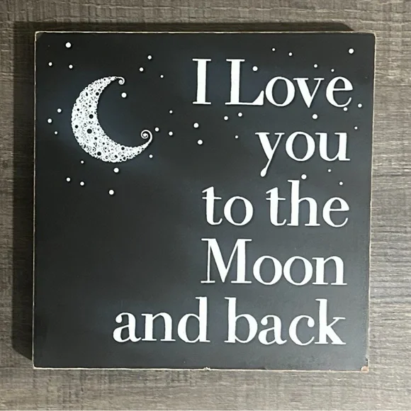 💞 Wood “I Love You To The Moon And Back” Sign