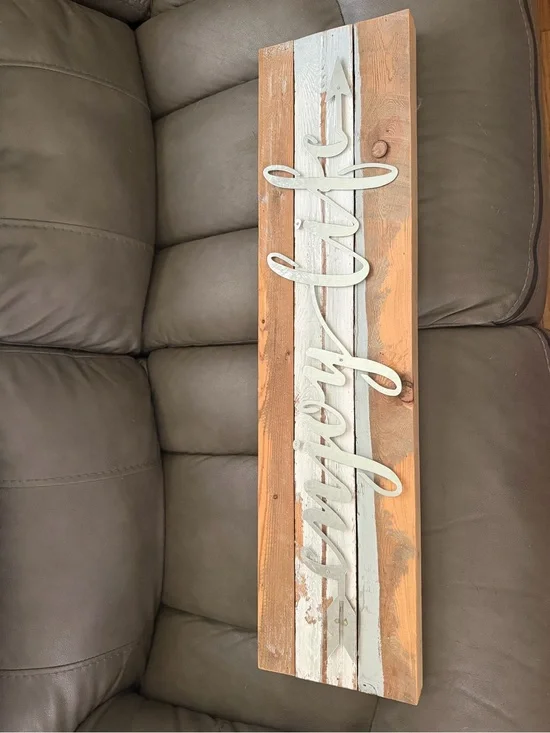 Wooden 'Grateful' Wall Plaque in White and Brown