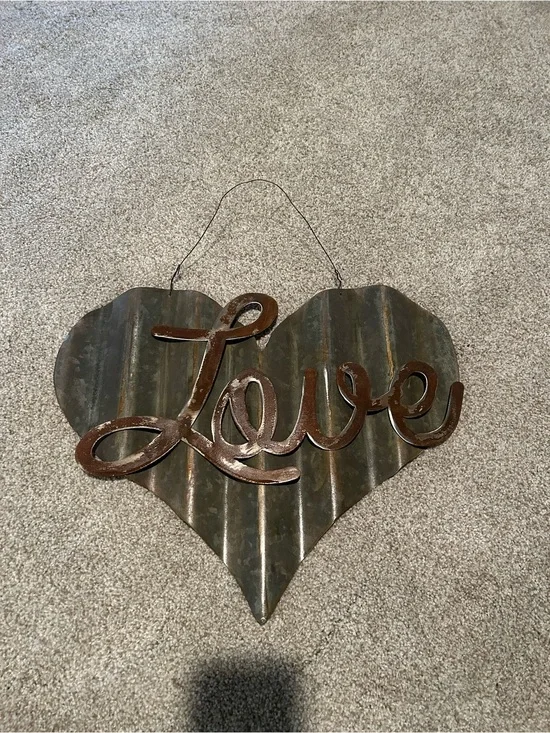 Rustic Metal 'Love' Heart Wall Decor - Brown / Dark Gray