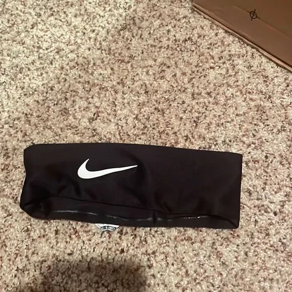 NIKE kids black headband