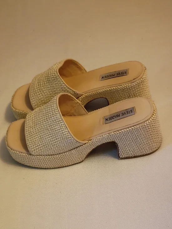 Steve Madden Platform Sandal 9.5